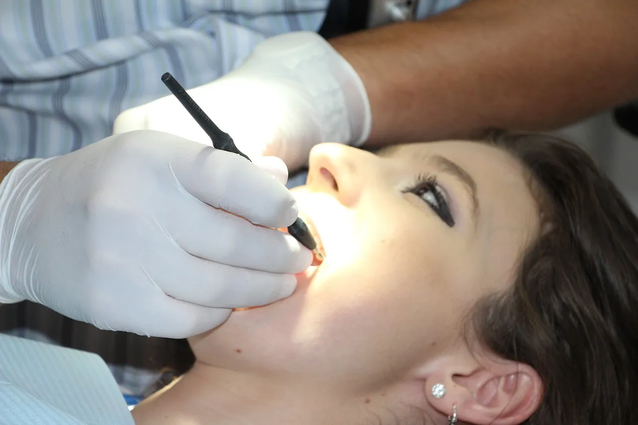 Implantes dentales Málaga, como recuperar tu sonrisa 1 Implantes dentales Málaga todo lo que necesitas saber antes de colocarlos